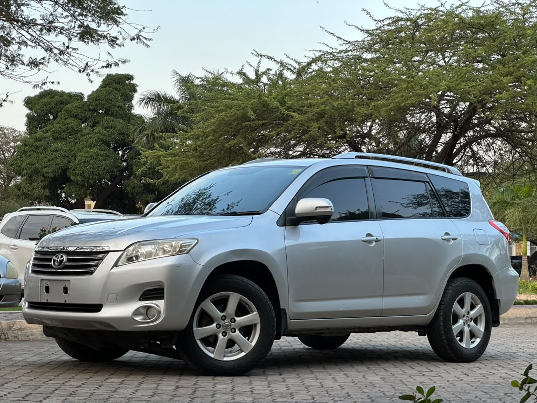 TOYOTA VANGUARD thumbnail 2